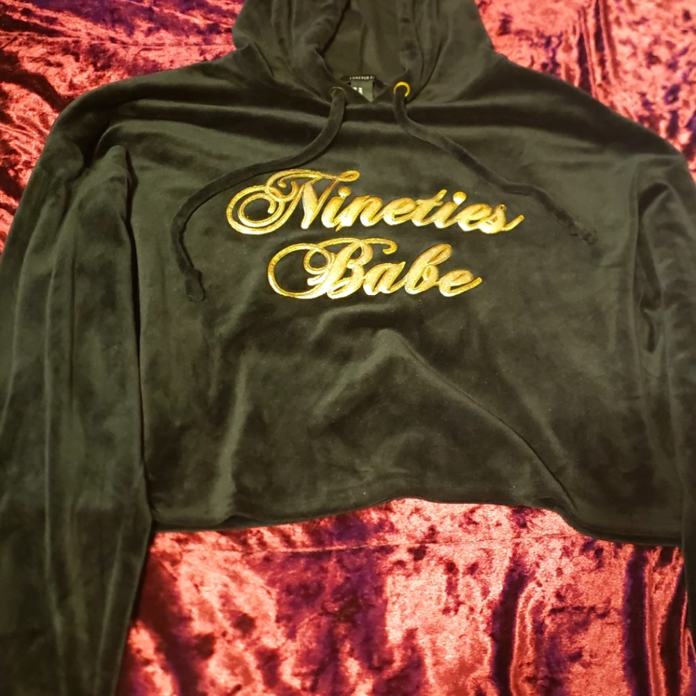 Forever 21 velvet crop hoodie NWOT